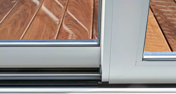 Patio Door Jammed Shut in Miami Beach, FL