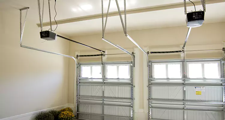 Residential Emergency Garage Door Repair in Miami Beach, FL