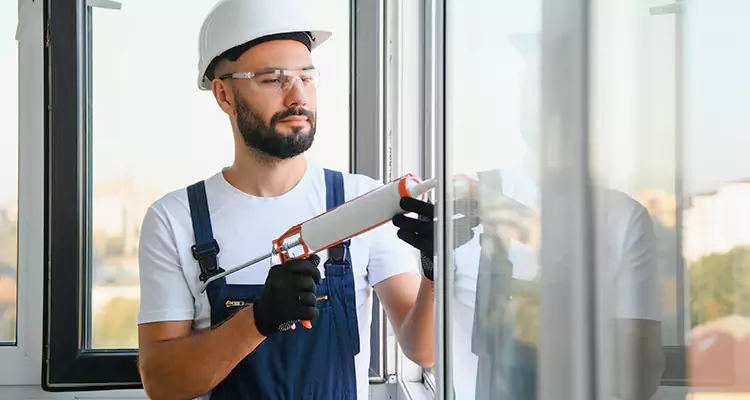 Retractable Screens Repair for Patio in Miami Beach, FL