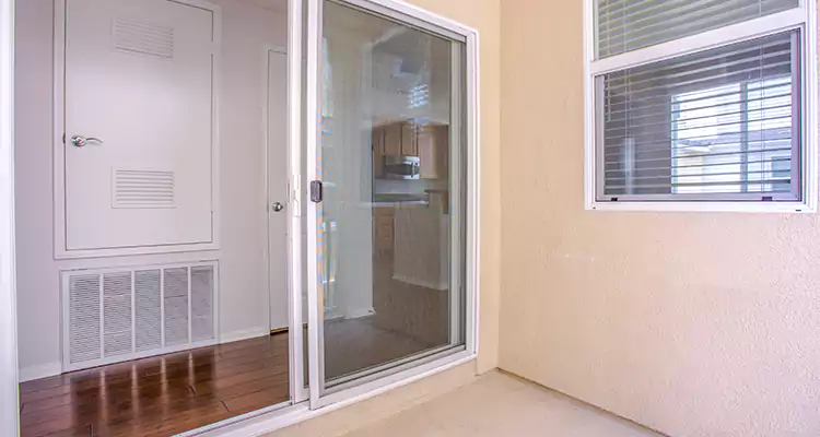 Sliding Screen Door Track Repair in Miami Beach, FL