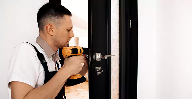 Aluminum Storefront Doors Repair in Miami Beach, FL