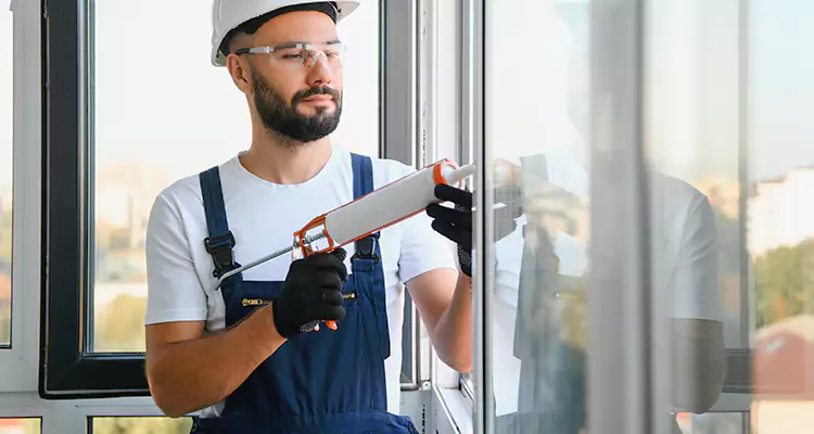 Window Frame Repair in Miami Beach, FL