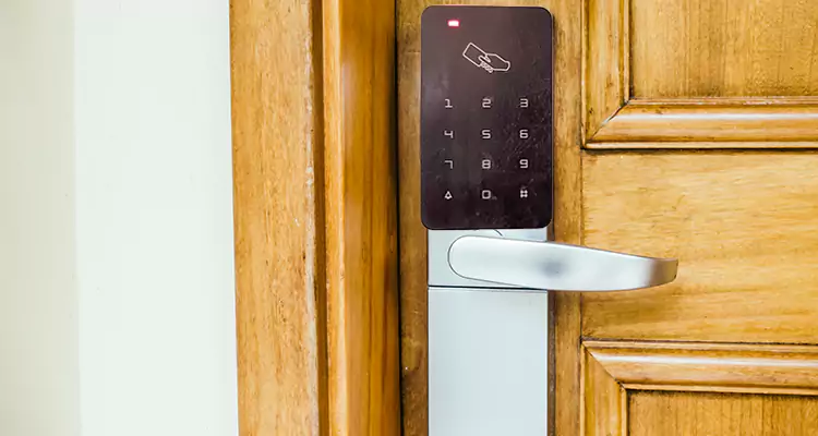 Keyless Hotel Door Locks Repair in Miami Beach, FL