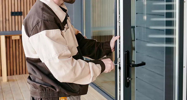 Fix Patio Screen Door Rollers in Miami Beach, FL