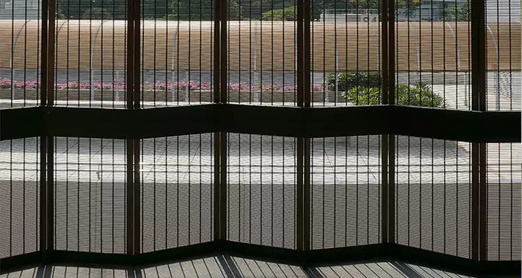 Front Screen Door Repair in Miami Beach, FL